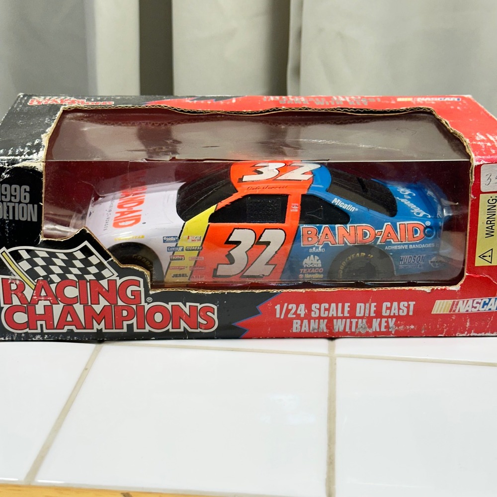 Racing Champions Die Cast Unisex 1/24 Multi Dale Jarrett 32 Shelf Collection